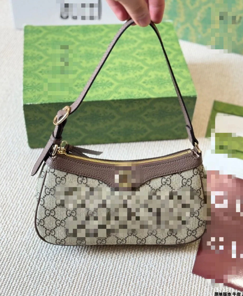 Small G bag