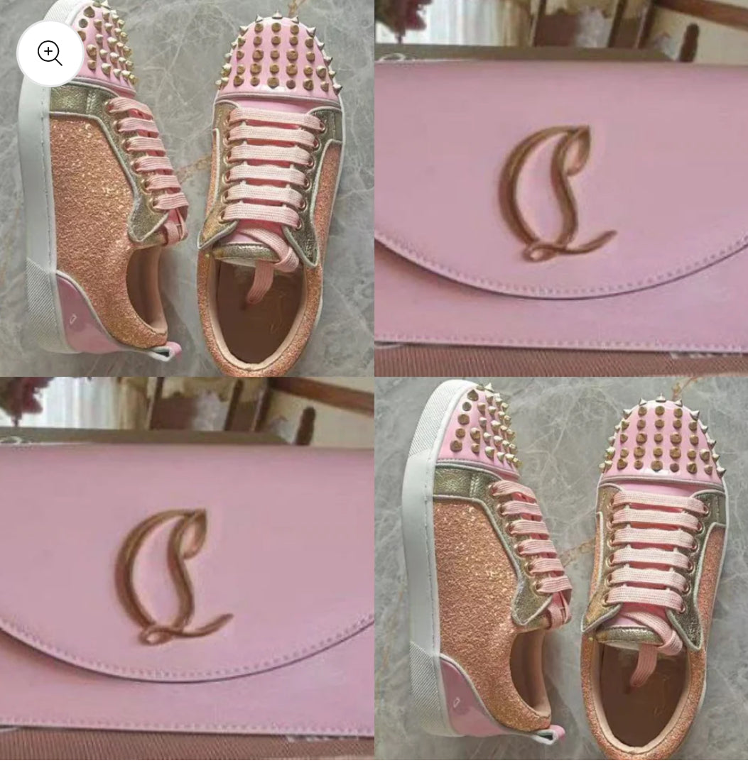Stud trainer and bag set