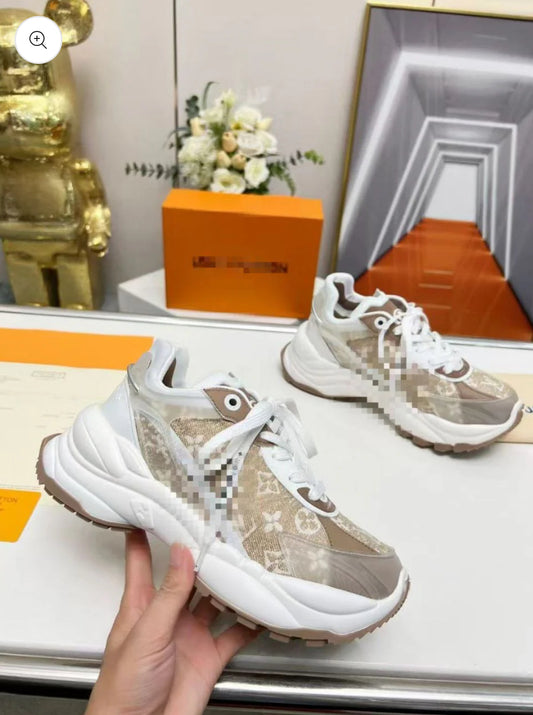 Beige lv trainers